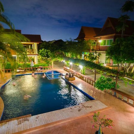 Avila Resort Pattaya Praia de Jomtien Exterior foto